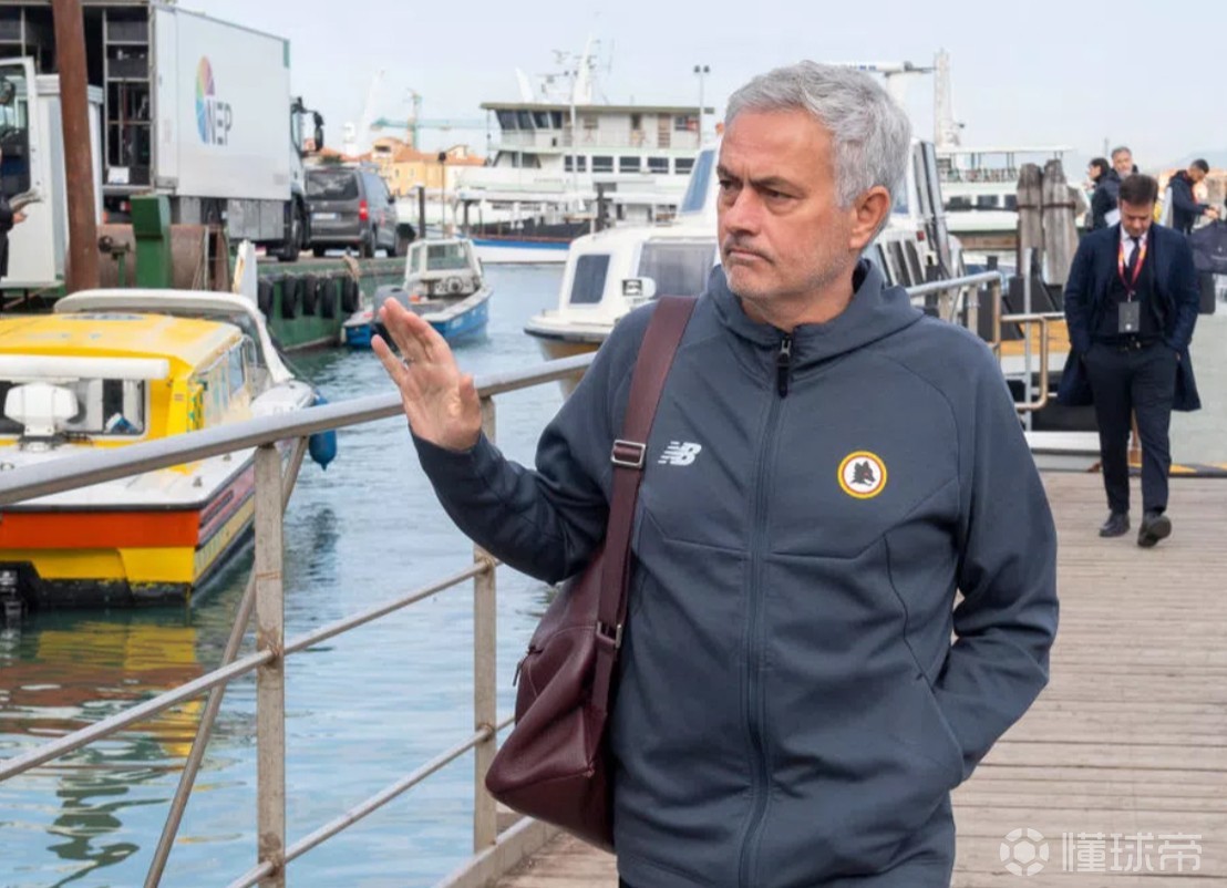 冲刺阶段欧冠传出新动向,塞维利亚官宣签约,管理层表态:震撼外界,阵容厚度经受考验(曼城正式签下阿根廷中场埃切维里) 冲刺阶段欧冠传出新动向,塞维利亚官宣签约,管理层表态:震撼外界,阵容厚度经受考验(曼城正式签下阿根廷中场埃切维里)