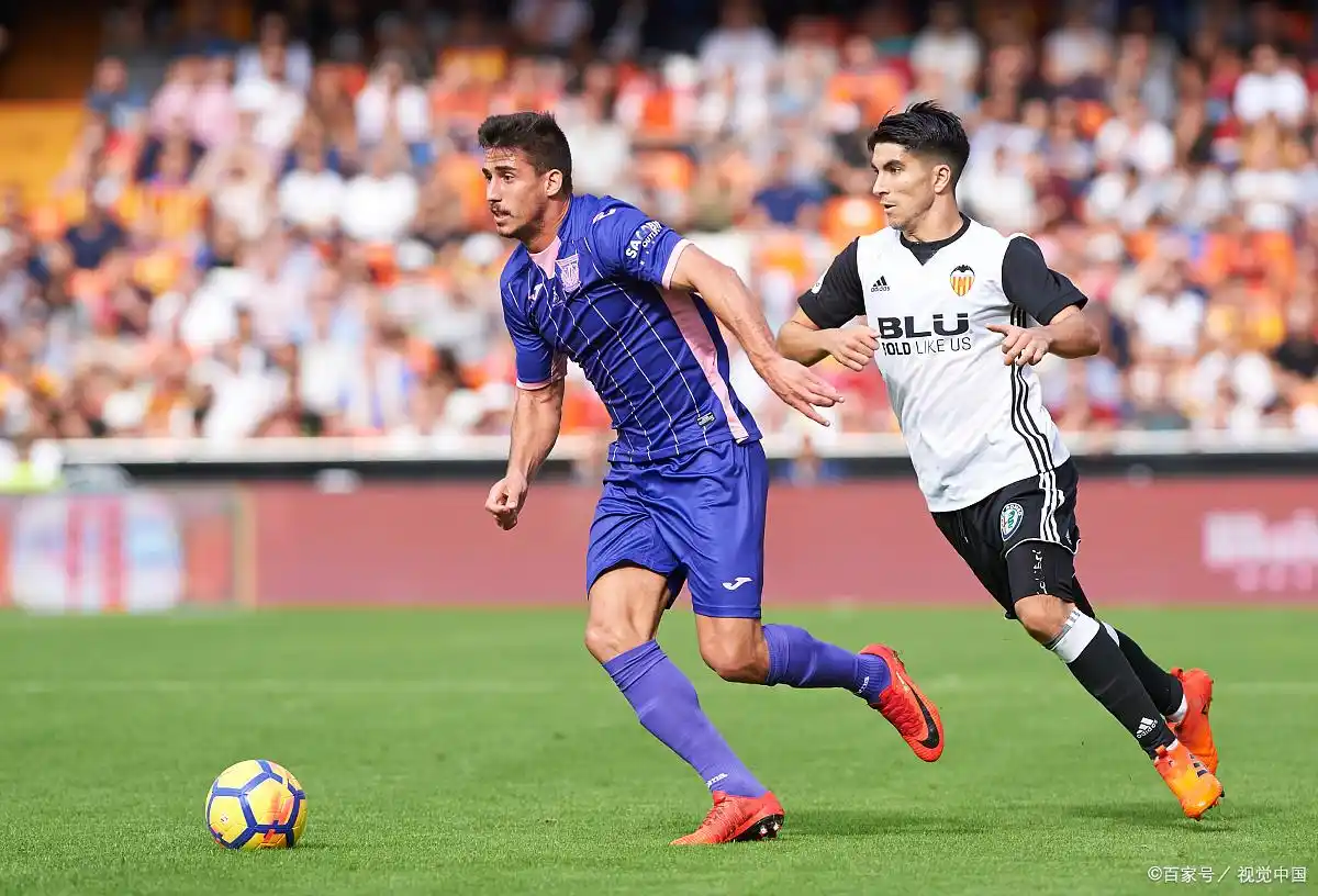 关键时刻突围战来临，比利亚雷亚尔围绕西甲复出首秀，底气十足，控场能力受关注的简单介绍